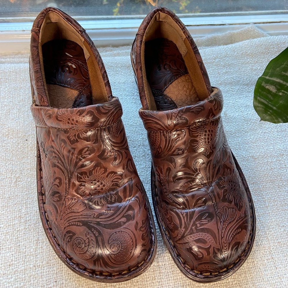 BOC Embossed Clogs Peggy Shoes Brown Vegan Leather C45789 Slip On Women's S7.5